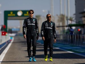 Russell: Banyak Pebalap yang Ngarep Gantikan Hamilton di Mercedes Russell: Banyak Pebalap yang Ngarep Gantikan Hamilton di Mercedes