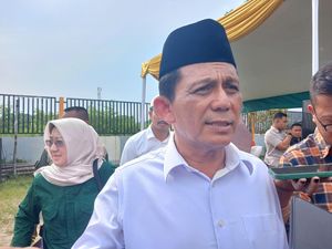 Ansar Ahmad soal Pilgub Kepri: Kalau Teman-teman Mendukung Kita Maju Ansar Ahmad soal Pilgub Kepri: Kalau Teman-teman Mendukung Kita Maju