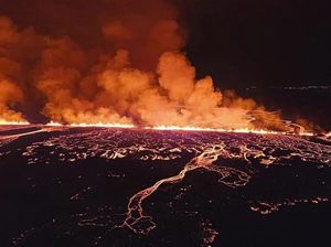 Gunung Berapi di Islandia Meletus Keempat Kalinya dalam 3 Bulan Gunung Berapi di Islandia Meletus Keempat Kalinya dalam 3 Bulan