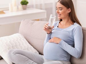 Apakah Ibu Hamil Boleh Makan Mie Instan? Ini Dampaknya Bagi Kesehatan Apakah Ibu Hamil Boleh Makan Mie Instan? Ini Dampaknya Bagi Kesehatan