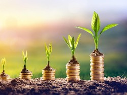 Milenial Mau Investasi Emas, Baiknya Nabung atau Cicil Ya?