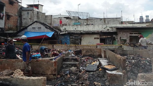 Kebakaran melahap 70 rumah RT 11 RW 3 Kelurahan Kota Bambu Utara, Palmerah, Jakarta Barat (Taufiq S/detikcom)