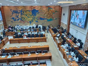 DPR dan Pemerintah Sepakat GBK-Monas-Kemayoran Tetap Dikelola Pusat DPR dan Pemerintah Sepakat GBK-Monas-Kemayoran Tetap Dikelola Pusat