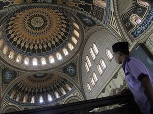 Megahnya Masjid Jamik Al Hidayah Malang, Mirip Hagia Sophia