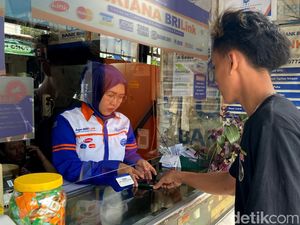 Inspiratif! Cerita Agen Meriana Kuliahkan Anak hingga Jadi Sarjana