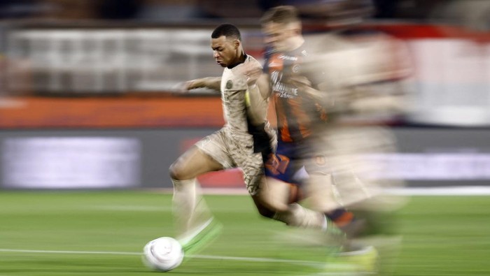 Soccer Football - Ligue 1 - Montpellier v Paris St Germain - Stade de la Mosson, Montpellier, France - March 17, 2024 Paris St Germains Kylian Mbappe in action REUTERS/Stephane Mahe