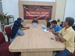 Cerita Warga Surabaya Curi Ponsel Gegara Terlilit Utang dan Hidupi 4 Anak