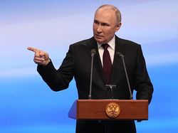 Tangkal Barat, Putin Perintahkan Latihan Senjata Nuklir!