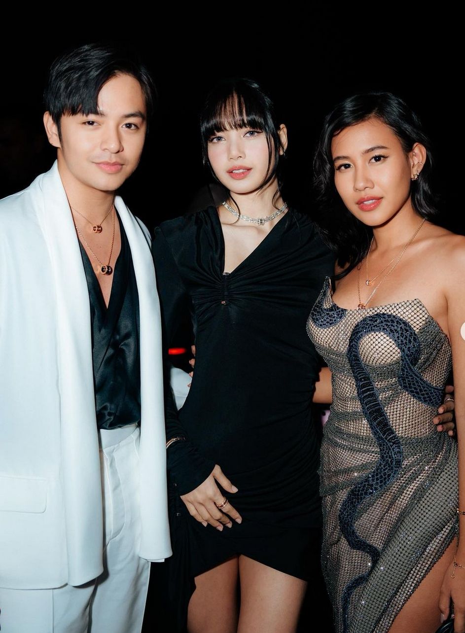 Shenina Cinnamon dan Lisa BLACKPINK di Acara Bulgari Studio.