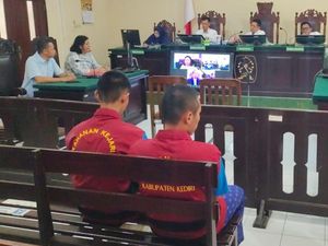Vonis Ringan 2 Senior Penganiaya Santri Ponpes Kediri Vonis Ringan 2 Senior Penganiaya Santri Ponpes Kediri