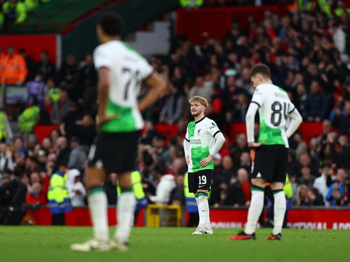 Soccer Football - FA Cup - Quarter Final - Manchester United v Liverpool - Old Trafford, Manchester, Britain - March 17, 2024
Manchester United's Alejandro Garnacho celebrates after Amad Diallo scores their fourth goal REUTERS/Molly Darlington