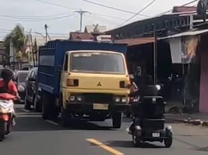 Viral Wanita di Halmahera Utara Bawa Motor Listrik Lawan Arah, Ternyata ODGJ Viral Wanita di Halmahera Utara Bawa Motor Listrik Lawan Arah, Ternyata ODGJ