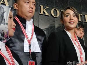 Tsania Marwa Kilas Balik Momen Anak Direbut Paksa Atalarik Syah di Ruang Sidang MK Tsania Marwa Kilas Balik Momen Anak Direbut Paksa Atalarik Syah di Ruang Sidang MK
