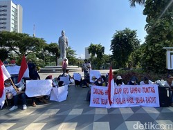 Aksi Dukung Hasil Rekapitulasi KPU Kembali Digelar di Surabaya