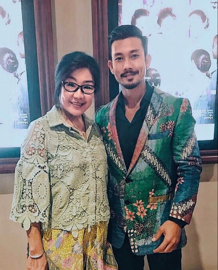 Denny Sumargo dan Sang Ibunda