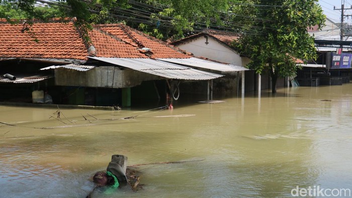 Kondisi terkini banjir di Karanganyar, Demak, Selasa (19/3/2024) siang.
