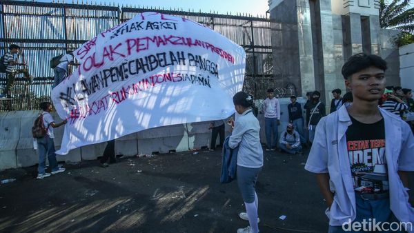 Lagi, Massa Pelajar Kembali Serukan Tolak Hak Angket di DPR