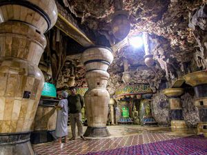 Bukan Masjid Biasa! Masjid Perut Bumi di Tuban Punya Arsitektur Menakjubkan Bukan Masjid Biasa! Masjid Perut Bumi di Tuban Punya Arsitektur Menakjubkan
