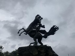 5 Fakta Menarik di Balik Patung Pangeran Diponegoro Menteng