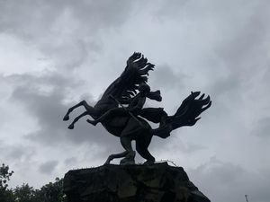5 Fakta Menarik di Balik Patung Pangeran Diponegoro Menteng 5 Fakta Menarik di Balik Patung Pangeran Diponegoro Menteng