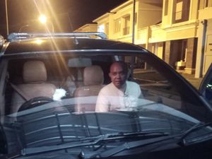Mobil Eks Wali Kota Pangkalpinang Dilempar Batu oleh 2 OTK Mobil Eks Wali Kota Pangkalpinang Dilempar Batu oleh 2 OTK