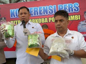 2 Residivis di Jambi Diciduk Polisi Edarkan Sabu-Ekstasi, Modus Main Lempar