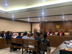 Hal Memberatkan-Meringankan 7 Terdakwa PPLN Kuala Lumpur Hal Memberatkan-Meringankan 7 Terdakwa PPLN Kuala Lumpur