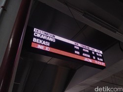 Tampilan Baru Papan Informasi KRL Bertahap Diterapkan di 83 Stasiun