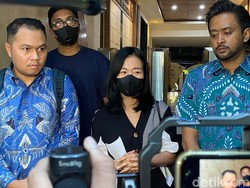 WN Korsel Dicecar 16 Pertanyaan soal Dugaan Perzinaan Pedangdut TE