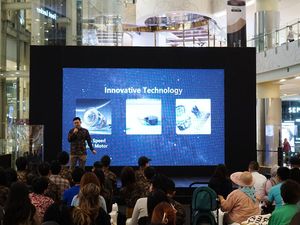 Dreame Kenalkan Robot Vacuum Canggih Dreame X30 Ultra dan H13 Pro