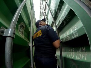 Bea Cukai Beri Izin Fasilitas Gudang Berikat Produsen Baja Ringan Bea Cukai Beri Izin Fasilitas Gudang Berikat Produsen Baja Ringan