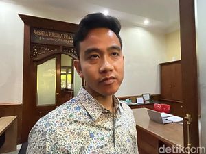 Gibran Pilih di Solo Saat Pengumuman KPU: Selesaikan Tugas Gibran Pilih di Solo Saat Pengumuman KPU: Selesaikan Tugas