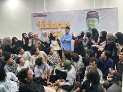 Gelar Tadarus Politik, Gus Sadad Beri Pesan Ini ke Mahasiswa di Surabaya