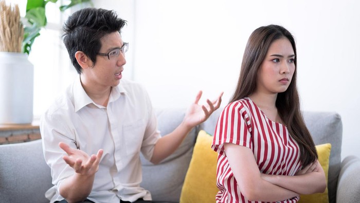 Jangan Sampai Ketipu! Ini Lho Tanda-Tanda Orang Lagi Bohong Sama Kamu