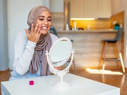 Simak! 5 Tips Jaga Kelembapan Kulit Selama Berpuasa