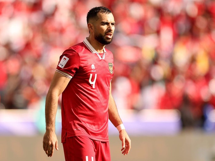 DOHA, QATAR - JANUARY 28: Jordi Amat of Indonesia looks on during the AFC Asian Cup Round of 16 match between Australia and Indonesia at Jassim Bin Hamad Stadium on January 28, 2024 in Doha, Qatar. (Photo by Robert Cianflone/Getty Images)