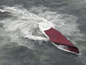 Kapal Tanker Bawa 8 WNI Terbalik di Jepang, 8 Orang Tewas