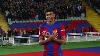 8. Lamine Yamal/FC Barcelona, 16 tahun. Estimasi valuasi 140,8 juta euro (Rp 2,47 triliun). Foto: AP/Joan Monfort