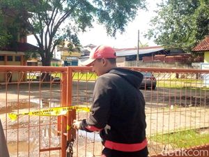 Gedung di Bekasi Terbakar Gara-gara Bocah Main Petasan, Kerugian Rp 300 Juta