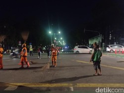 Massa Demo Bubar, Lalin Sekitar KPU Sudah Bisa Dilalui Kendaraan