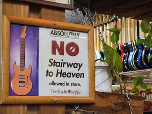 Semua Tentang Kita Bisa Senasib Stairway to Heaven di Toko Musik