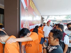 Polisi Bongkar Jaringan Judi Online di Batam, 12 Orang Ditangkap
