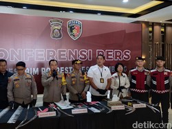 13 Pemuda di Palembang Diamankan Saat Hendak Tawuran Bawa Sajam-Bom Molotov