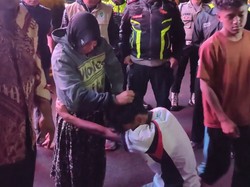 Diciduk Polisi Saat Perang Sarung, Puluhan Remaja Nangis Dijemput Orang Tua