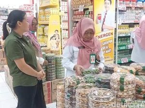 Sidak Swalayan, Pemkot Probolinggo Minta Makanan Mengandung Babi Tak Digabung Sidak Swalayan, Pemkot Probolinggo Minta Makanan Mengandung Babi Tak Digabung