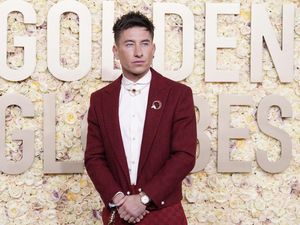 Kata Barry Keoghan Dituding Selingkuhi Sabrina Carpenter dengan Model OnlyFans Kata Barry Keoghan Dituding Selingkuhi Sabrina Carpenter dengan Model OnlyFans