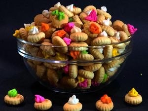 7 Kue Lebaran Jadul Bikin Nostalgia, Yuk Hidangkan untuk Idul Fitri 2024 7 Kue Lebaran Jadul Bikin Nostalgia, Yuk Hidangkan untuk Idul Fitri 2024