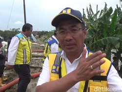 Penutupan Tanggul Jebol Rampung Hari Ini, 22 Pompa Bakal Sedot Banjir Demak