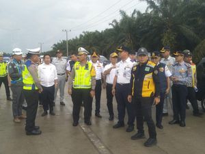 Tol Kisaran dan Sinaksak Dibuka untuk Mudik Lebaran 2024 Tol Kisaran dan Sinaksak Dibuka untuk Mudik Lebaran 2024