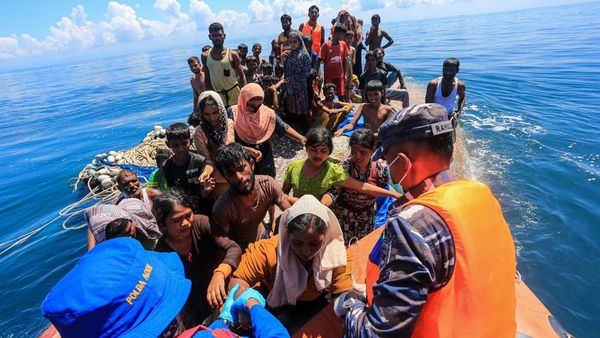Kapalnya Terbalik, 69 Pengungsi Rohingya Berhasil Dievakuasi